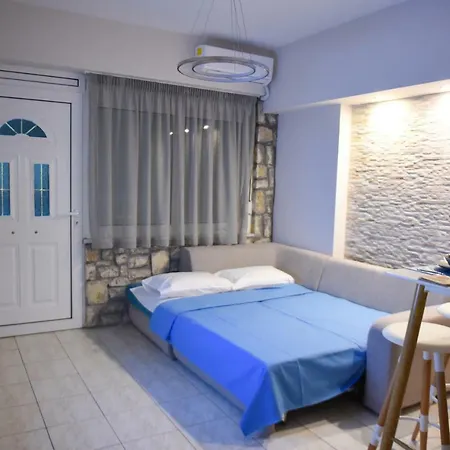 Theoni's Seaside Apartament