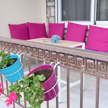 Theoni's Seaside Apartament Kalamata